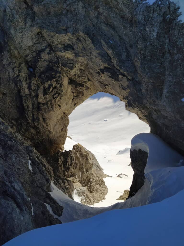 View through the round hole at Gemsfairenstock