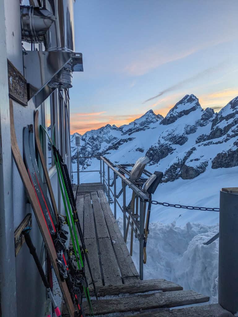 Refuge du Promontoire im Sonnenuntergang