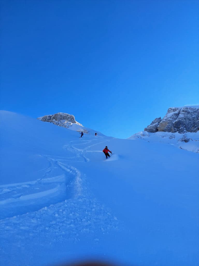 Powder descent in the Lidernen area