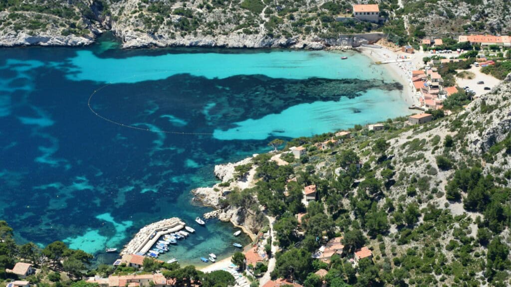 Bay and sea of the Calanques