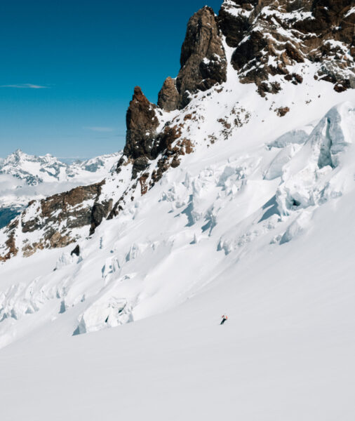 Abfahrt auf dem Grenzgletscher in Monte Rosa Massiv