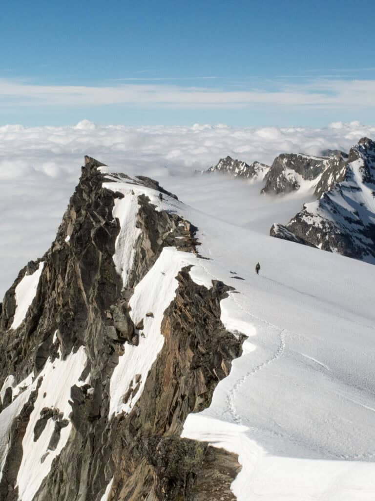 Firn ridge on the Portjengrat